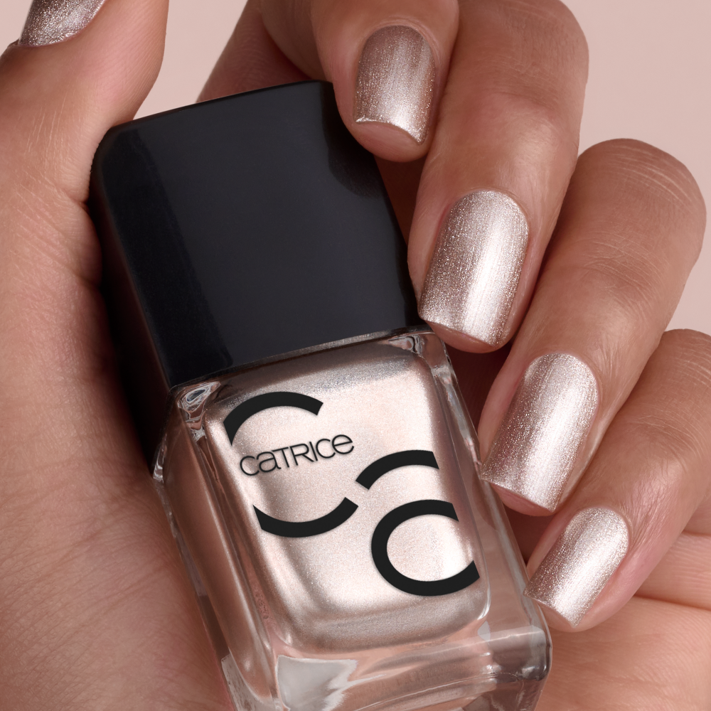 Bild: Catrice ICONAILS Gel Lacquer Nagellack silverstar